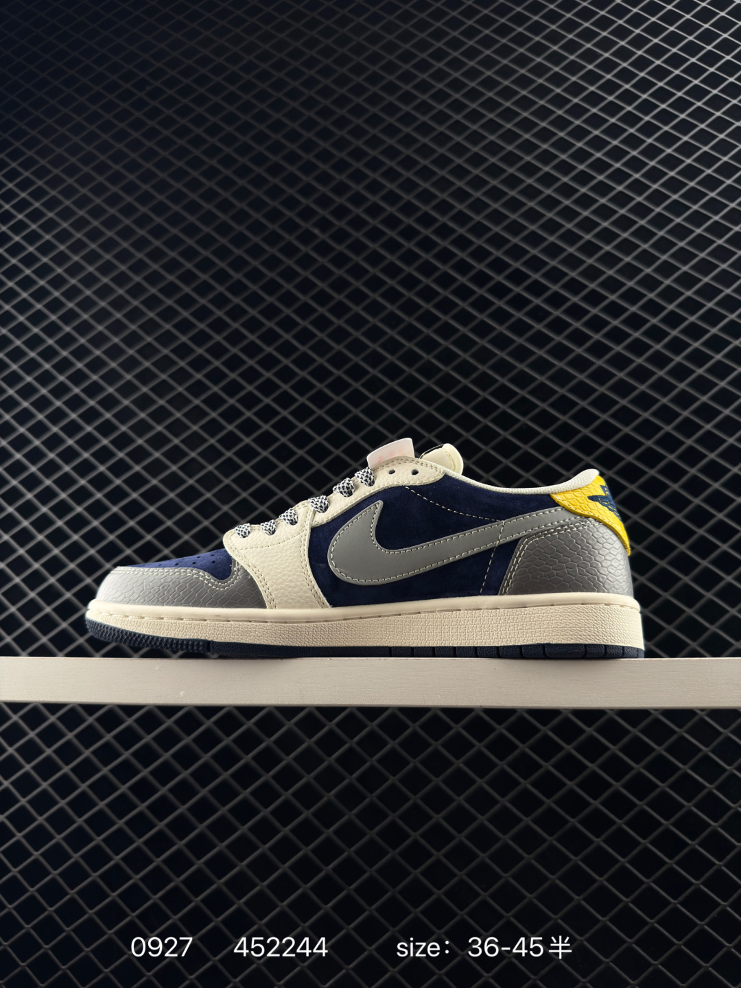 Travis Scott x Air Jordan 1 Low